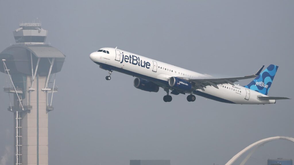 JetBlue, der taler med ‘flere flyselskaber’ om et nyt partnerskab