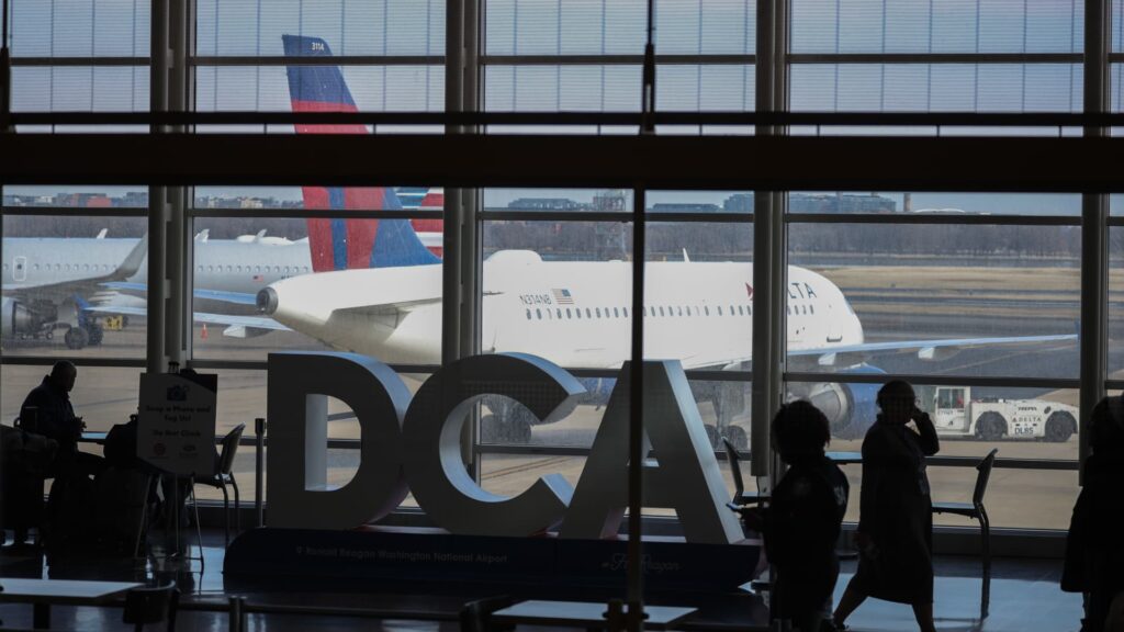 NTSB kræver permanente helikopterbegrænsninger af DCA efter styrt