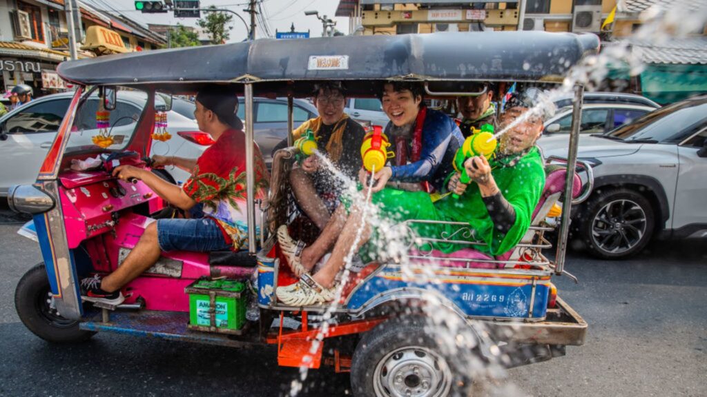 Er det sikkert at rejse til Thailand lige nu? Thai embedsmænd siger ja
