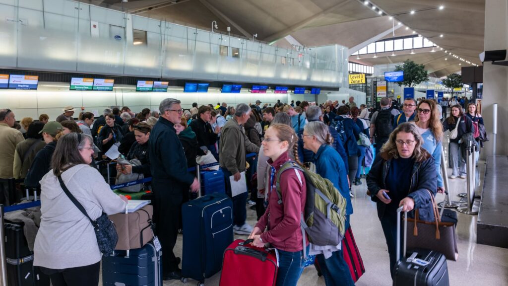 Kommunikationsafbrydelse fik massivt flyforsinkelser i Newark lufthavn