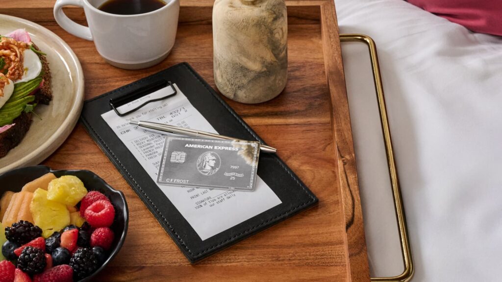 Hvordan man maksimerer rejsekreditkortfordele med høje årlige gebyrer