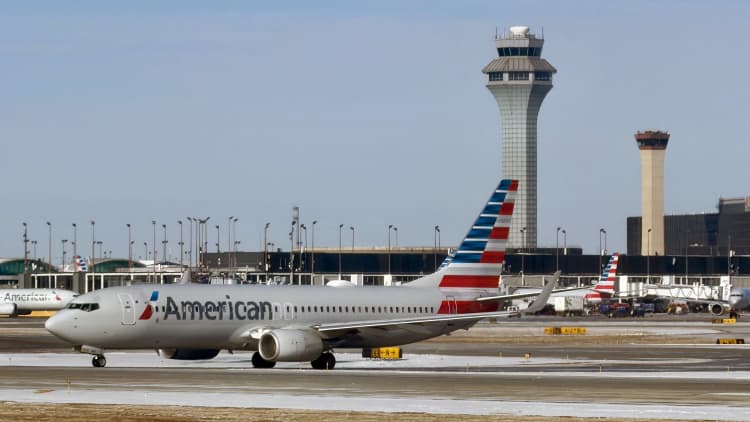 Kan American Airlines vende sig selv?