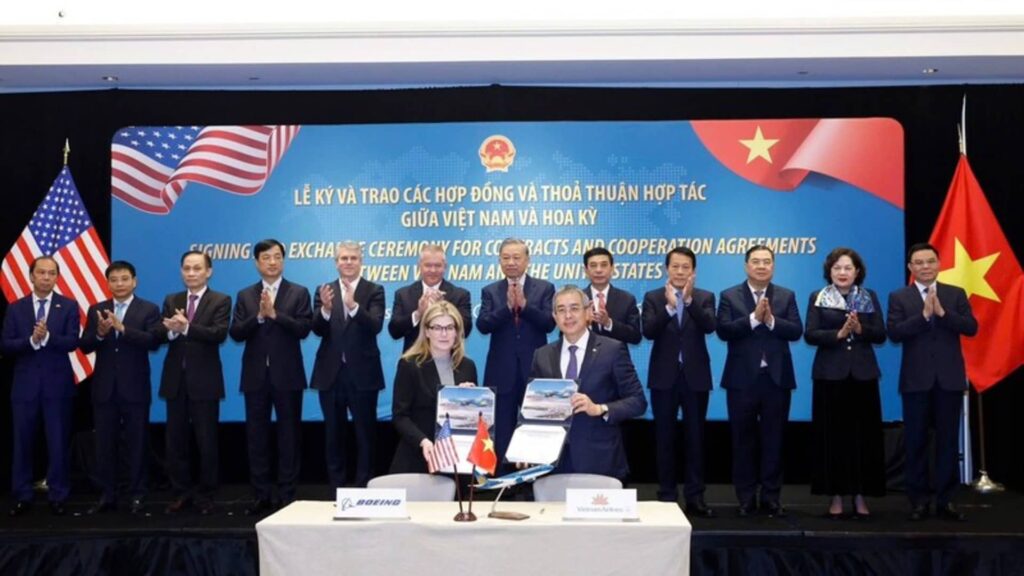 Vietnamesiske flyselskaber underskriver aftaler på næsten 100 Boeing-jetfly