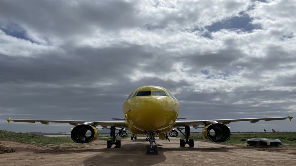 Spirit Airlines’ fly er på vej mod ørkenen, ledet af repo-piloter